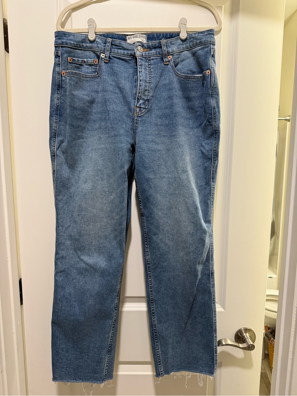 We the Free CRVY High-Rise Vintage Stovepipe Jean
Turn the Tables